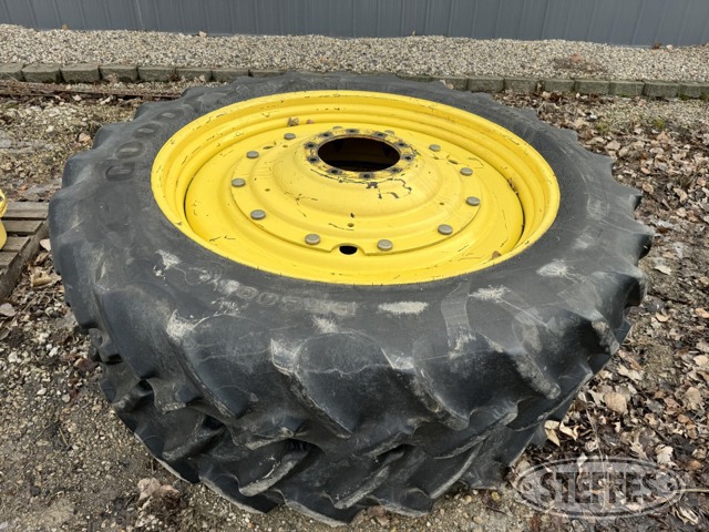 (2) Goodyear DT800 380/90R50 tires